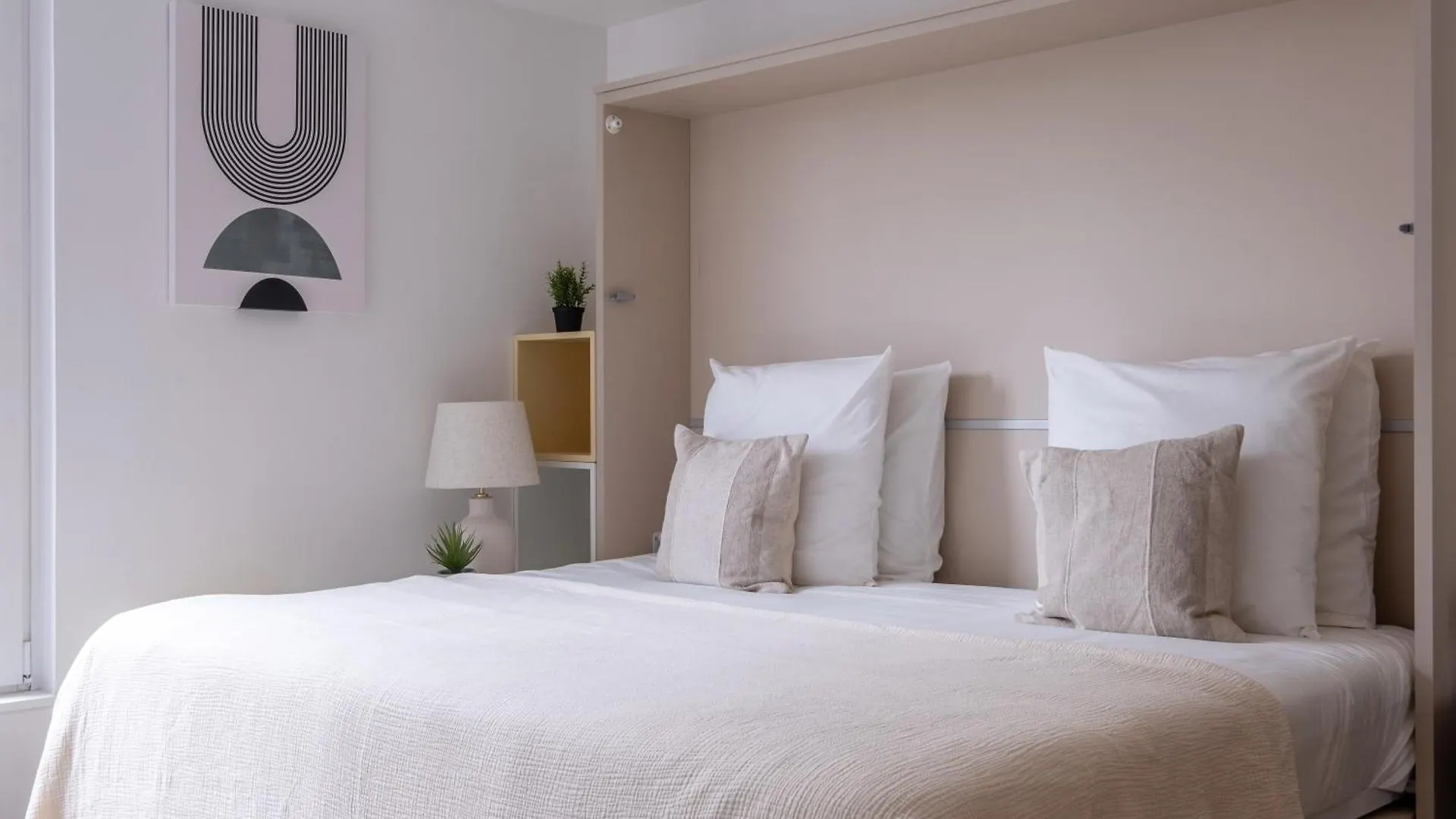 Luxueux Appartement A Batignolles Paris 0*,  France